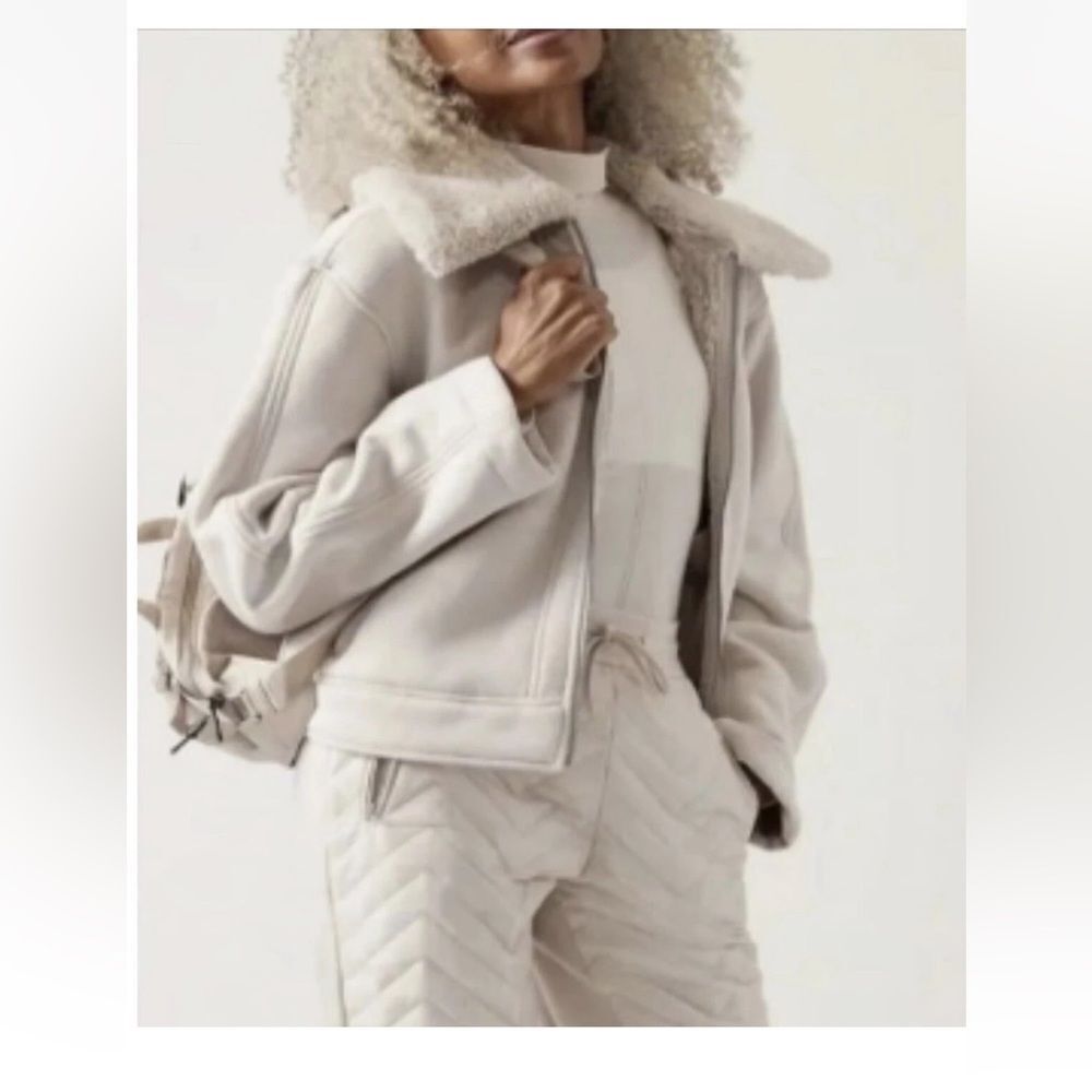 ATHLETA Cream Westbound Sherpa Zip front Jacket size 1X.